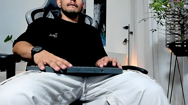 Snapshot of IamKael_ chatting on 12, 2, 2026 IamKael online show from 12, 2, 2026