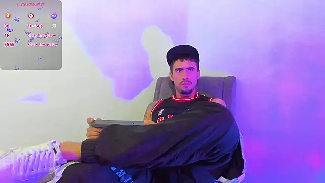 Snapshot of harold_777 chatting on 21, 11, 2025 harold 777 online show from 21, 11, 2025