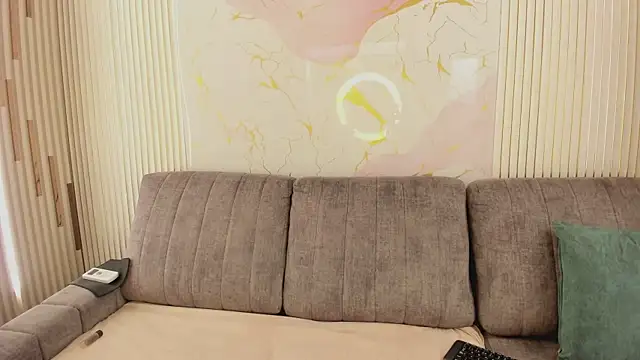 NhoanBrunette online show from 11, 2, 2026