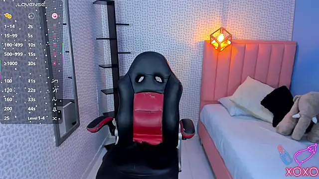 Snapshot of ZALLYWESTER chatting on 29, 10, 2025 ZALLYWESTER online show from 29, 10, 2025