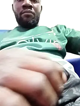 Snapshot of shoodly99 chatting on 3, 12, 2025 shoodly99 online show from 3, 12, 2025