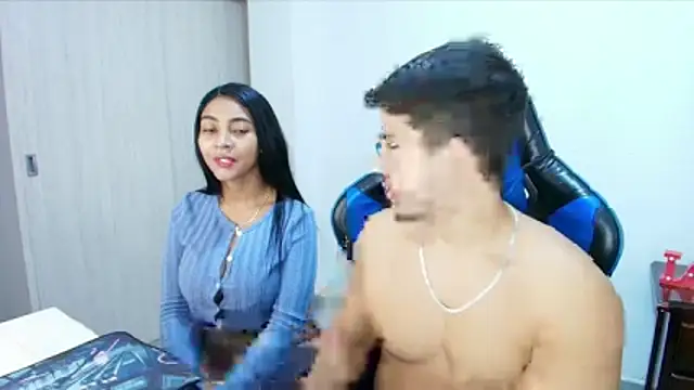 sophia and alex online show from 13, 11, 2025