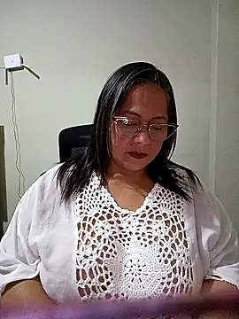 Snapshot of Angie_milf50 chatting on 5, 5, 2026 Angie milf50 online show from 5, 5, 2026