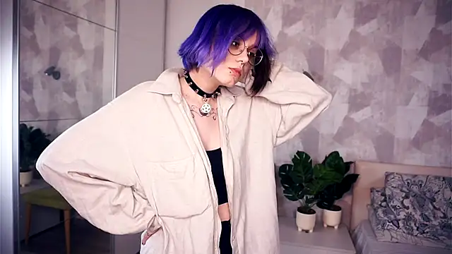 KellePourier online show from 30, 10, 2025