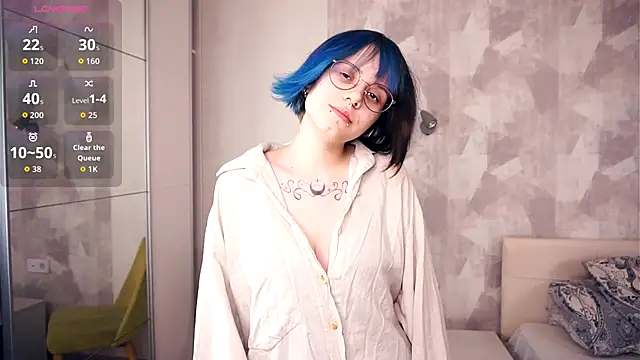 KellePourier online show from 11, 11, 2025