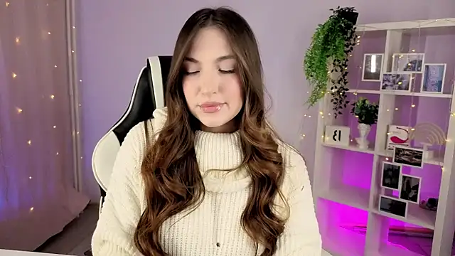 KylieCharm online show from 27, 10, 2025