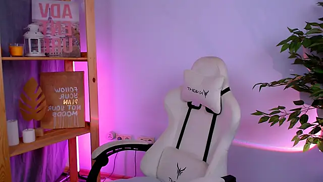 Snapshot of BallerinaCappuchino chatting on 9, 11, 2025 BallerinaCappuchino online show from 9, 11, 2025