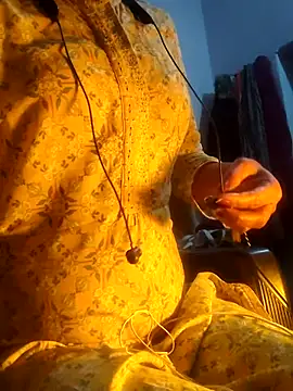 Hot-Rubyy online show from 14, 2, 2026