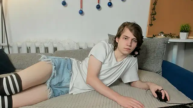 Snapshot of AvenGlow chatting on 6, 1, 2026 AvenGlow online show from 6, 1, 2026