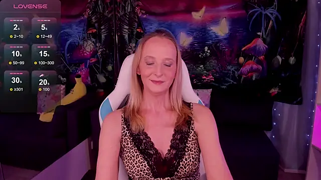 ScarlettPalmer online show from 5, 4, 2026