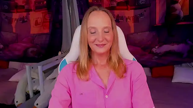 ScarlettPalmer online show from 15, 7, 2026