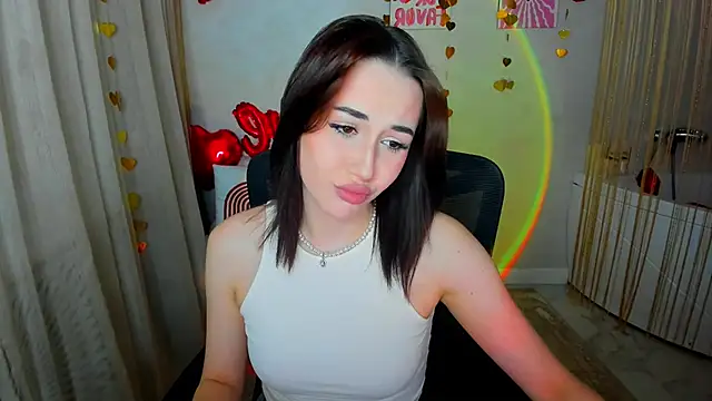 Snapshot of MakeYoueHappy chatting on 8, 2, 2026 MakeYoueHappy online show from 8, 2, 2026