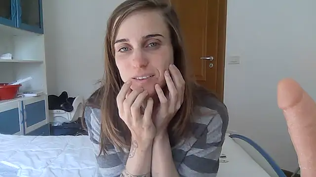 Snapshot of SinnEmily chatting on 23, 3, 2026 SinnEmily online show from 23, 3, 2026