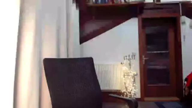 Snapshot of MissDyannis chatting on 21, 11, 2025 MissDyannis online show from 21, 11, 2025