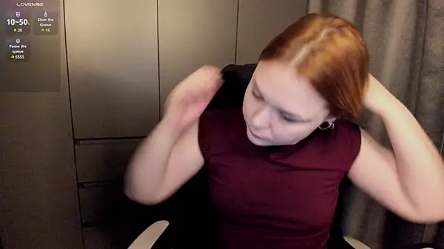 sophia lix online show from 13, 4, 2026