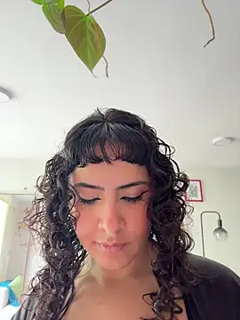 SugarTroubl33 online show from 17, 6, 2026