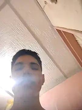 Alex Sweeting online show from 8, 11, 2025