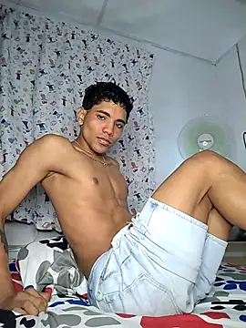 Alex Sweeting online show from 2, 12, 2025