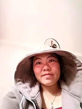 binhyen-00 online show from 20, 11, 2025