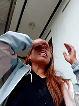 bella-la online show from 28, 2, 2026