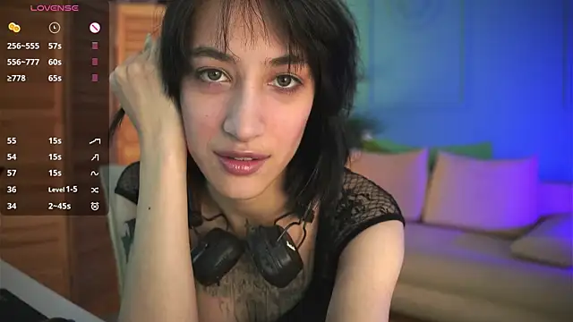 Snapshot of Leta_Vian chatting on 29, 10, 2025 Leta Vian online show from 29, 10, 2025