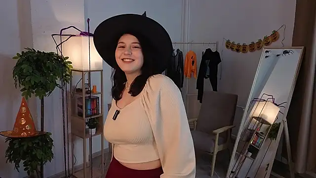 Snapshot of DevonaBedard chatting on 31, 10, 2025 DevonaBedard online show from 31, 10, 2025