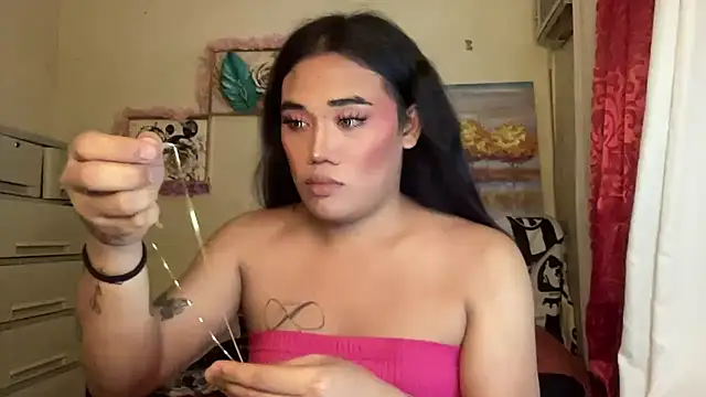 untouchable mia online show from 4, 12, 2025