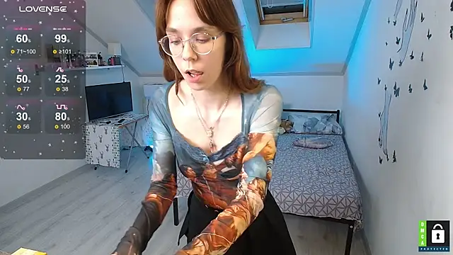 Snapshot of Karina_Bae chatting on 28, 10, 2025 Karina Bae online show from 28, 10, 2025