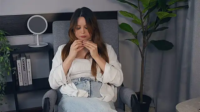 RacquelSookoo online show from 28, 10, 2025