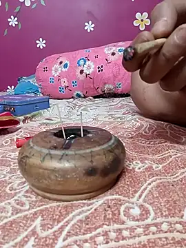 Laal Parilove online show from 1, 11, 2025