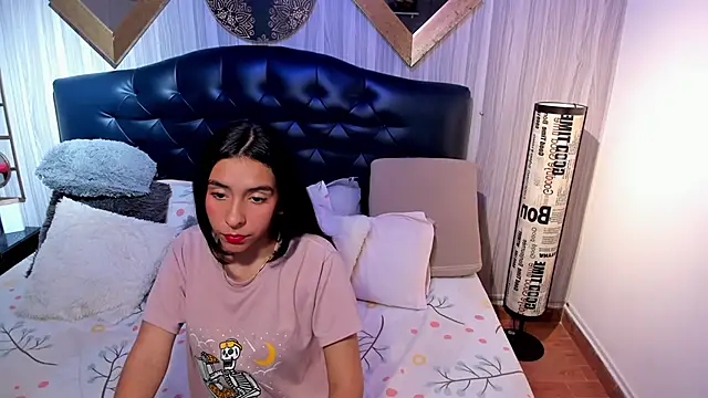 Snapshot of shirley_sweet_ chatting on 30, 10, 2025 shirley sweet online show from 30, 10, 2025