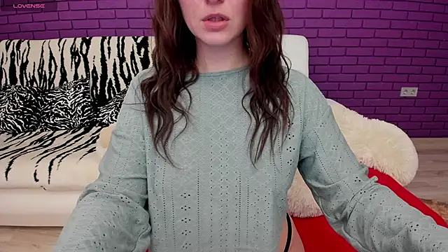 Snapshot of GlowMimi chatting on 4, 2, 2026 GlowMimi online show from 4, 2, 2026