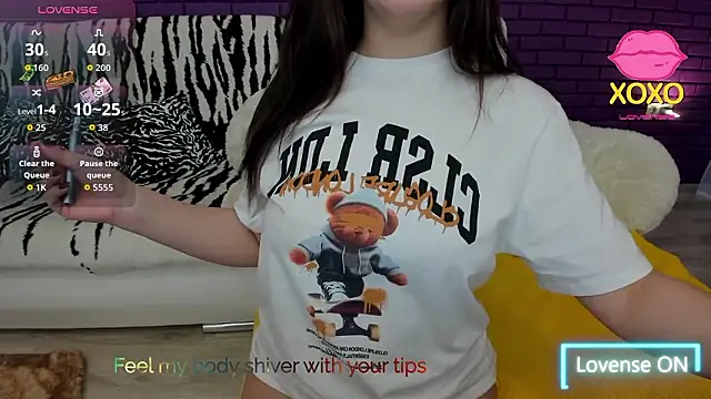 Snapshot of GlowMimi chatting on 23, 2, 2026 GlowMimi online show from 23, 2, 2026