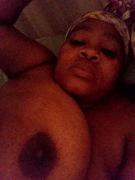 ThickLeeyanaXX online show from 12, 1, 2026