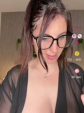 Snapshot of MysteryGirl__ chatting on 12, 5, 2026 MysteryGirl online show from 12, 5, 2026