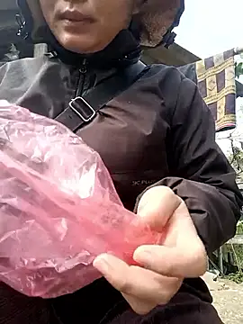 yoyo-mi online show from 22, 12, 2025