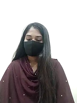 Green LaDY66 online show from 16, 11, 2025