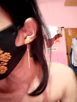 Green LaDY66 online show from 24, 4, 2026