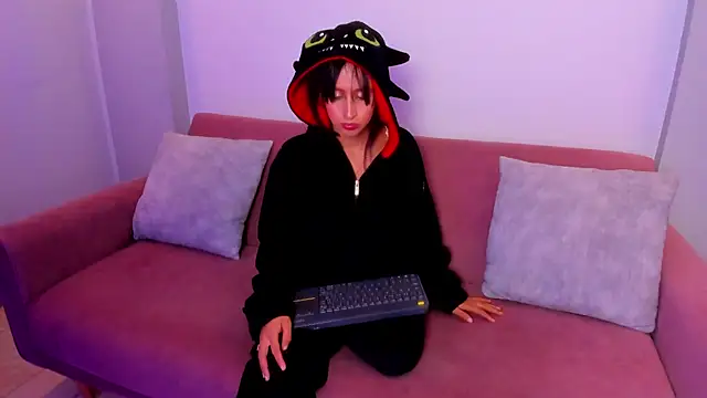 Julietta01 online show from 10, 11, 2025