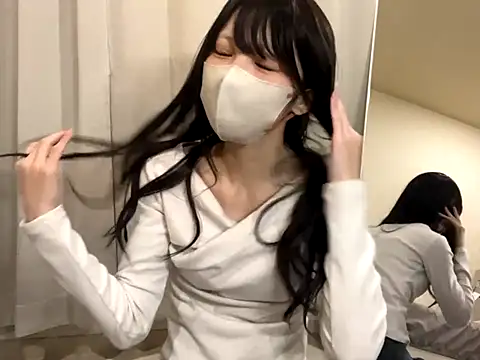 eroeroMiYUeroeo online show from 4, 11, 2025