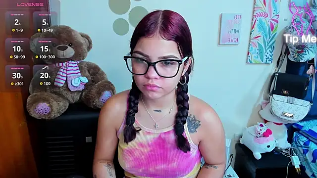 Emma boo online show from 18, 12, 2025