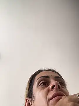 Snapshot of sabrinaneves chatting on 5, 2, 2026 sabrinaneves online show from 5, 2, 2026