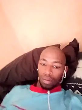 Snapshot of LILNMS chatting on 4, 12, 2025 LILNMS online show from 4, 12, 2025