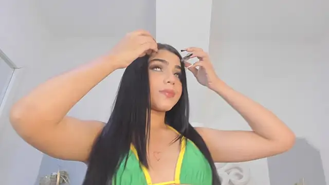 Snapshot of roxana_scott1 chatting on 26, 5, 2026 roxana scott1 online show from 26, 5, 2026