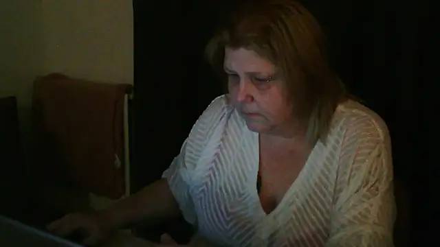 Sylviastar46 online show from 1, 2, 2026