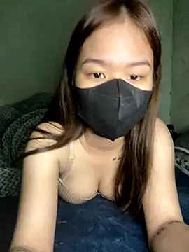 BUNNY050465 online show from 17, 12, 2025