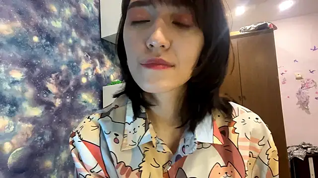 Lala Lush online show from 29, 10, 2025