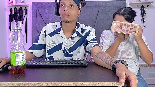 Snapshot of DamianandEva chatting on 2, 3, 2026 DamianandEva online show from 2, 3, 2026