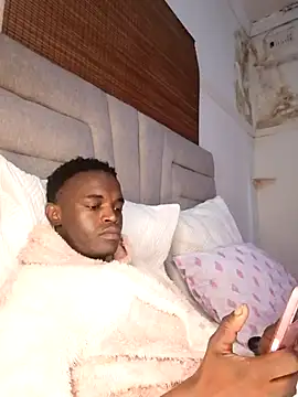 Snapshot of Lucile_Carrie chatting on 5, 11, 2025 Lucile Carrie online show from 5, 11, 2025