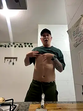 Snapshot of NathanielLux29 chatting on 15, 11, 2025 NathanielLux29 online show from 15, 11, 2025